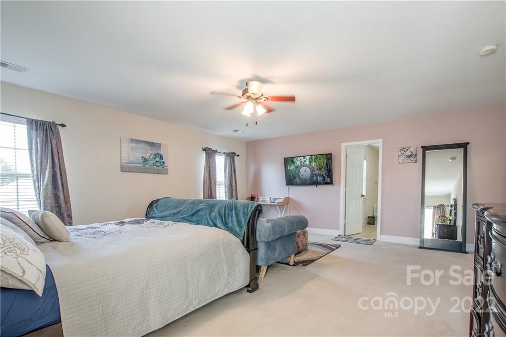 6809 Evanton Loch Road Charlotte, NC 28278 - Photo 13 of 30