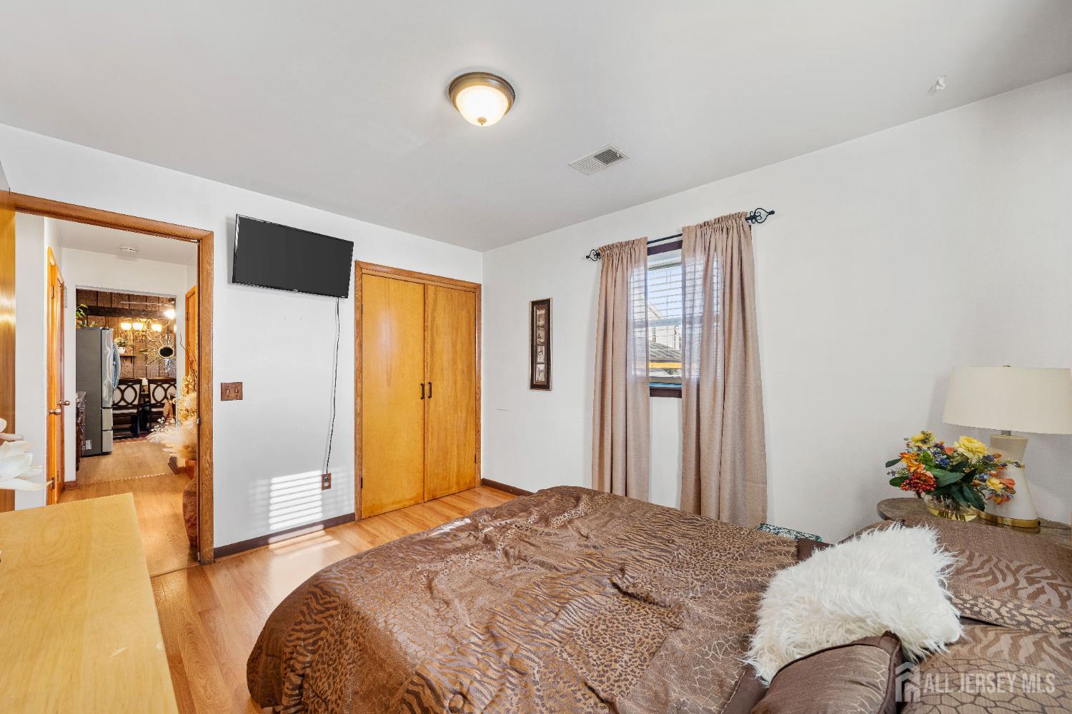 8 Johnson Street Carteret, NJ 07008 - Photo 21 of 50