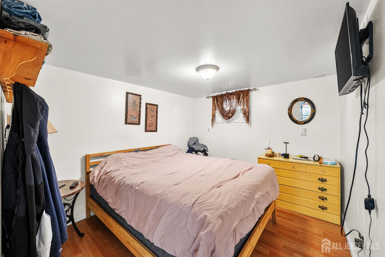 8 Johnson Street Carteret, NJ 07008 - Photo 22 of 50