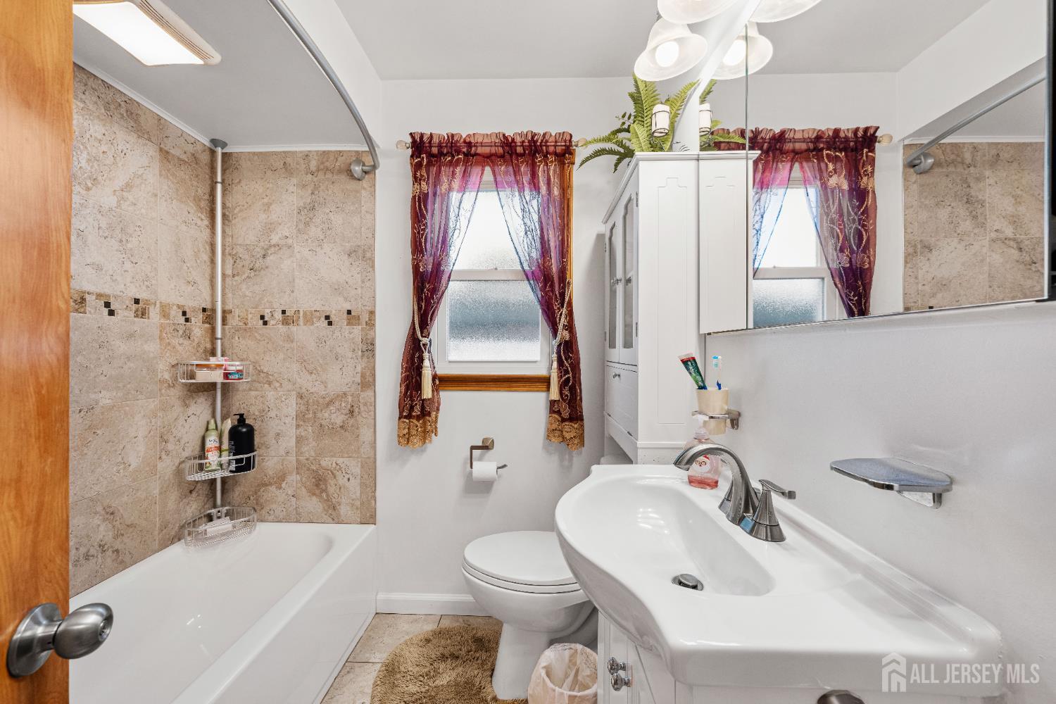 8 Johnson Street Carteret, NJ 07008 - Photo 26 of 50