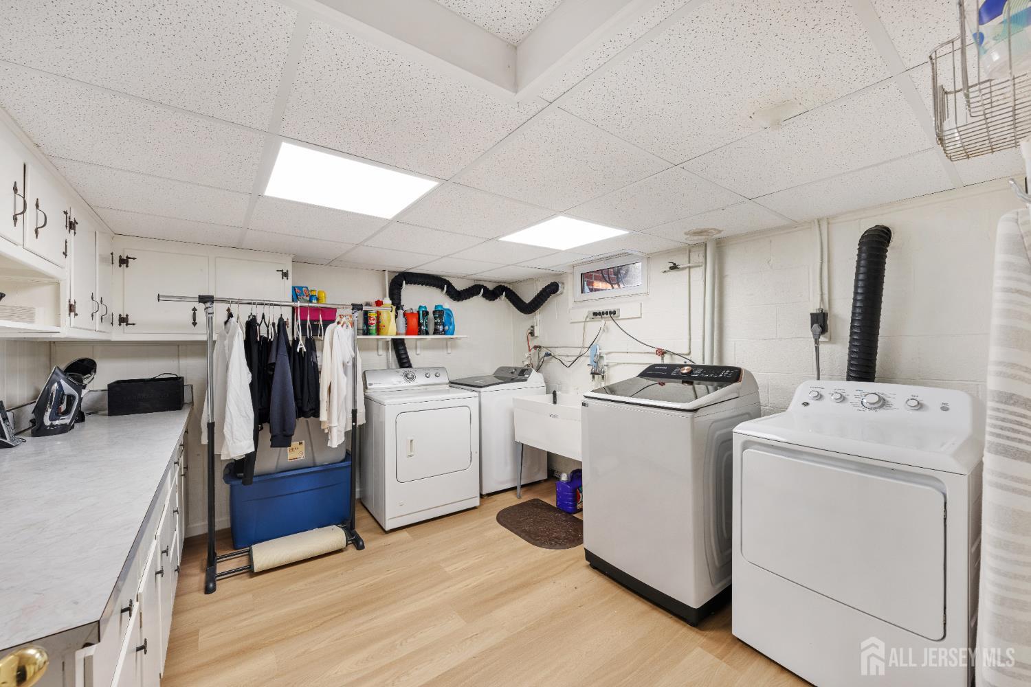 8 Johnson Street Carteret, NJ 07008 - Photo 39 of 50