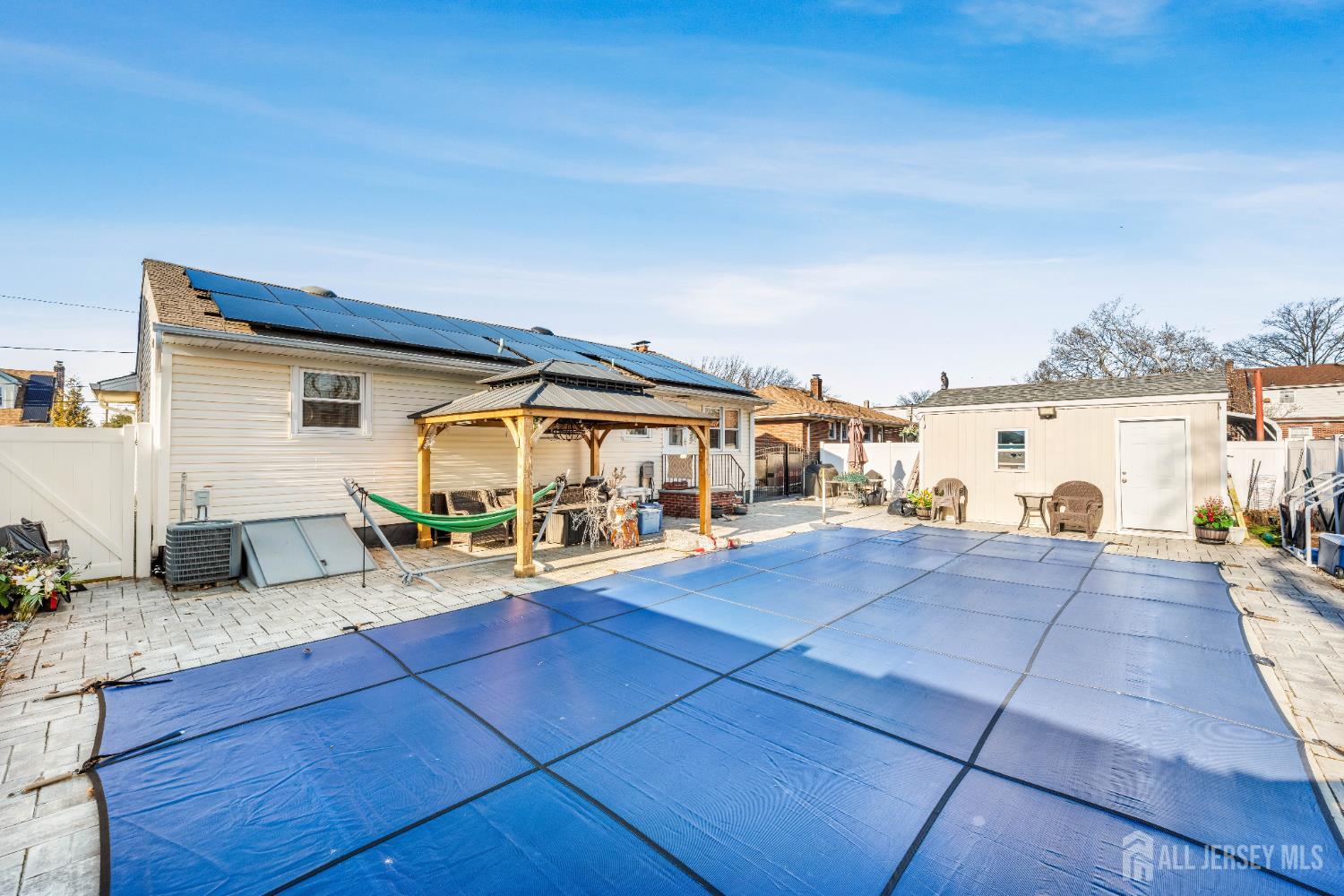 8 Johnson Street Carteret, NJ 07008 - Photo 43 of 50