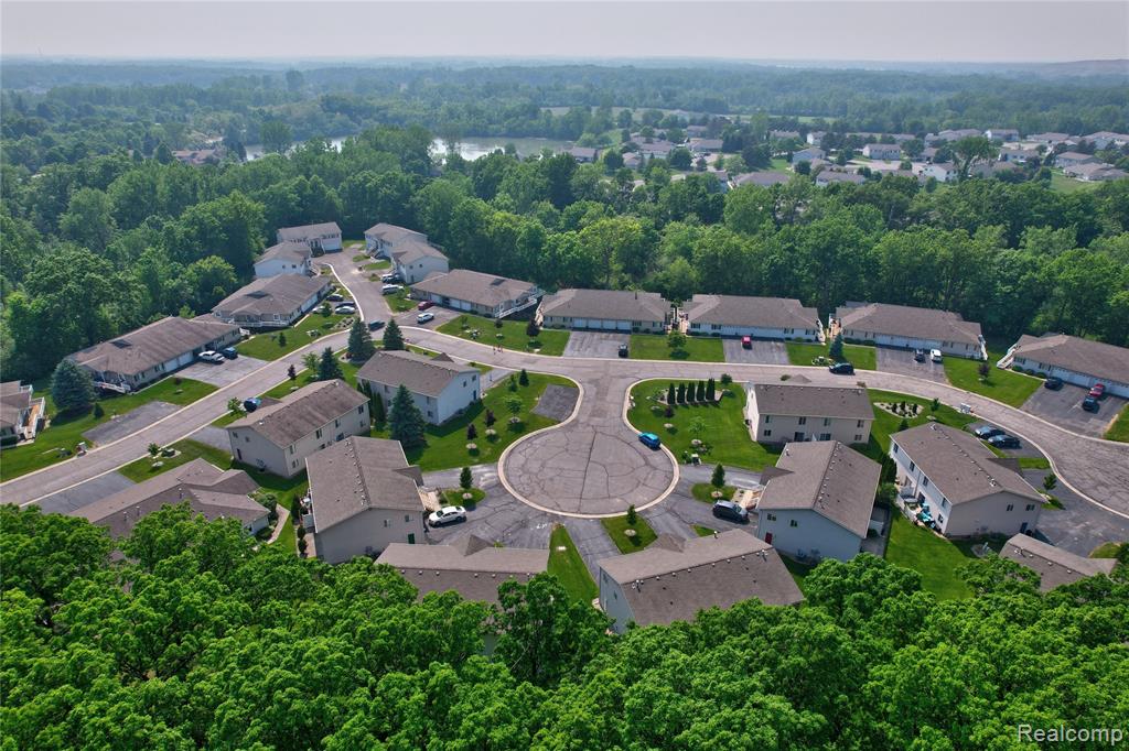 1015 Timber Ridge Court Grand Blanc, MI 48439 - Photo 8 of 60 Gallery Image 8