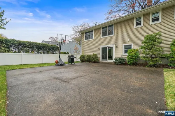 $7,250 | 171 Hickory Avenue, Tenafly, NJ 07670