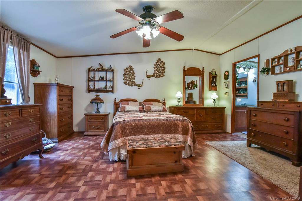1114 Sharon Ridge Road Fairview, NC 28730 - Photo 12 of 26 Gallery Image 12