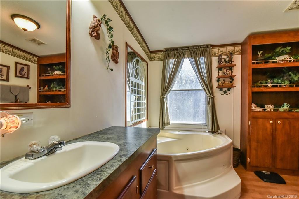 1114 Sharon Ridge Road Fairview, NC 28730 - Photo 16 of 26 Gallery Image 16
