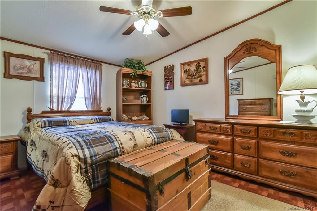 1114 Sharon Ridge Road Fairview, NC 28730 - Photo 20 of 26 Gallery Image 20