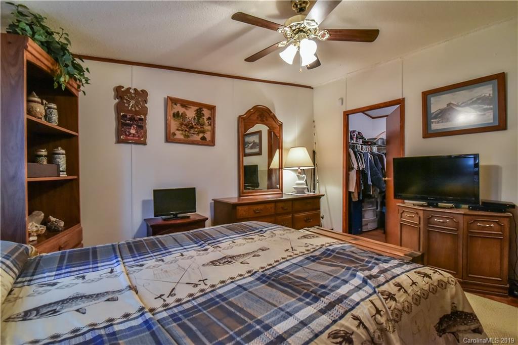 1114 Sharon Ridge Road Fairview, NC 28730 - Photo 21 of 26 Gallery Image 21