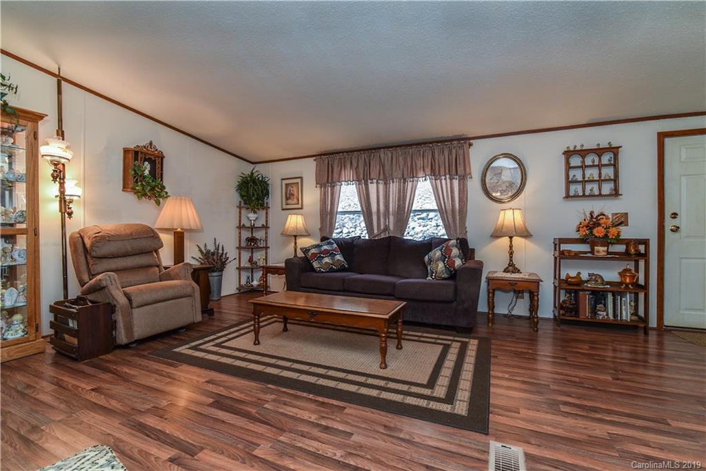 1114 Sharon Ridge Road Fairview, NC 28730 - Photo 4 of 26 Gallery Image 4