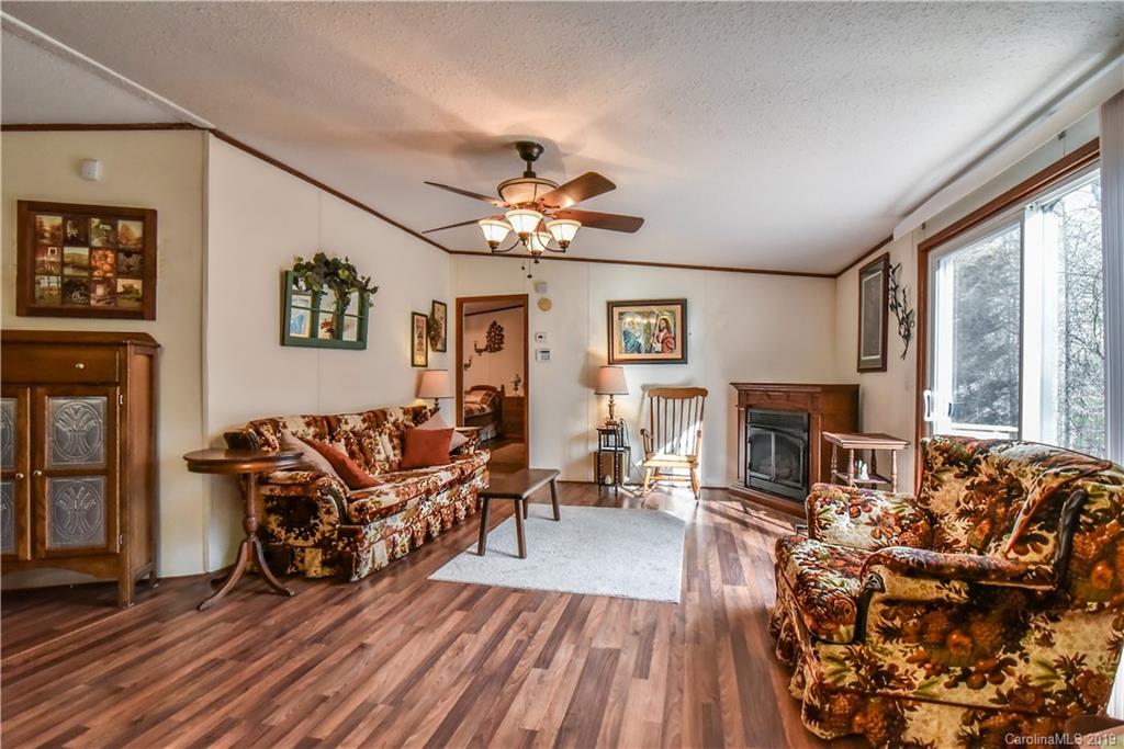 1114 Sharon Ridge Road Fairview, NC 28730 - Photo 6 of 26 Gallery Image 6