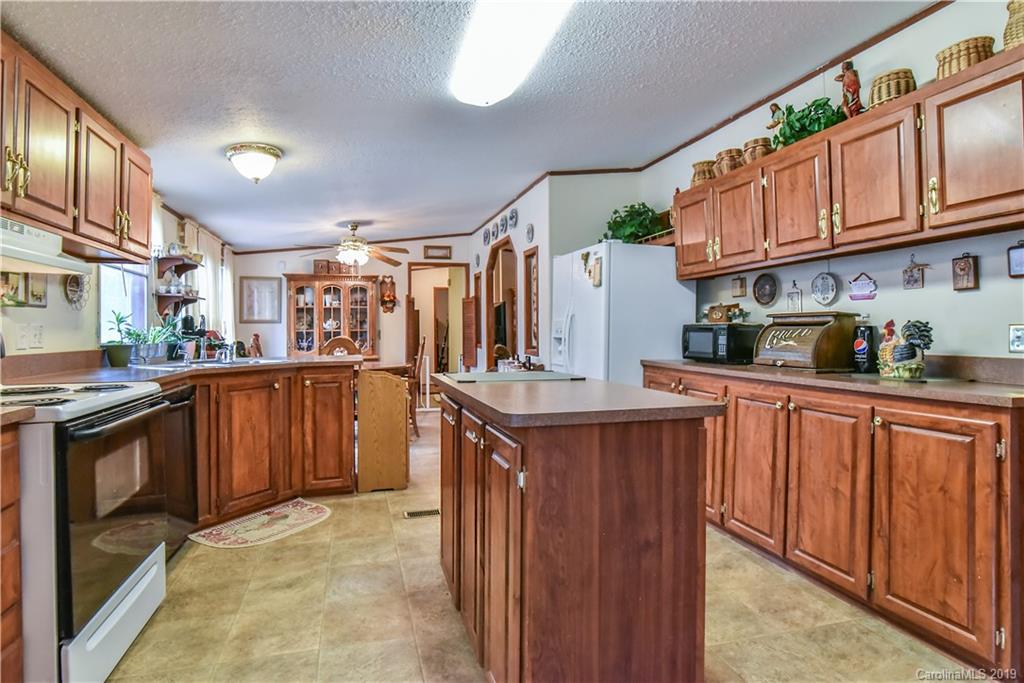 1114 Sharon Ridge Road Fairview, NC 28730 - Photo 9 of 26 Gallery Image 9
