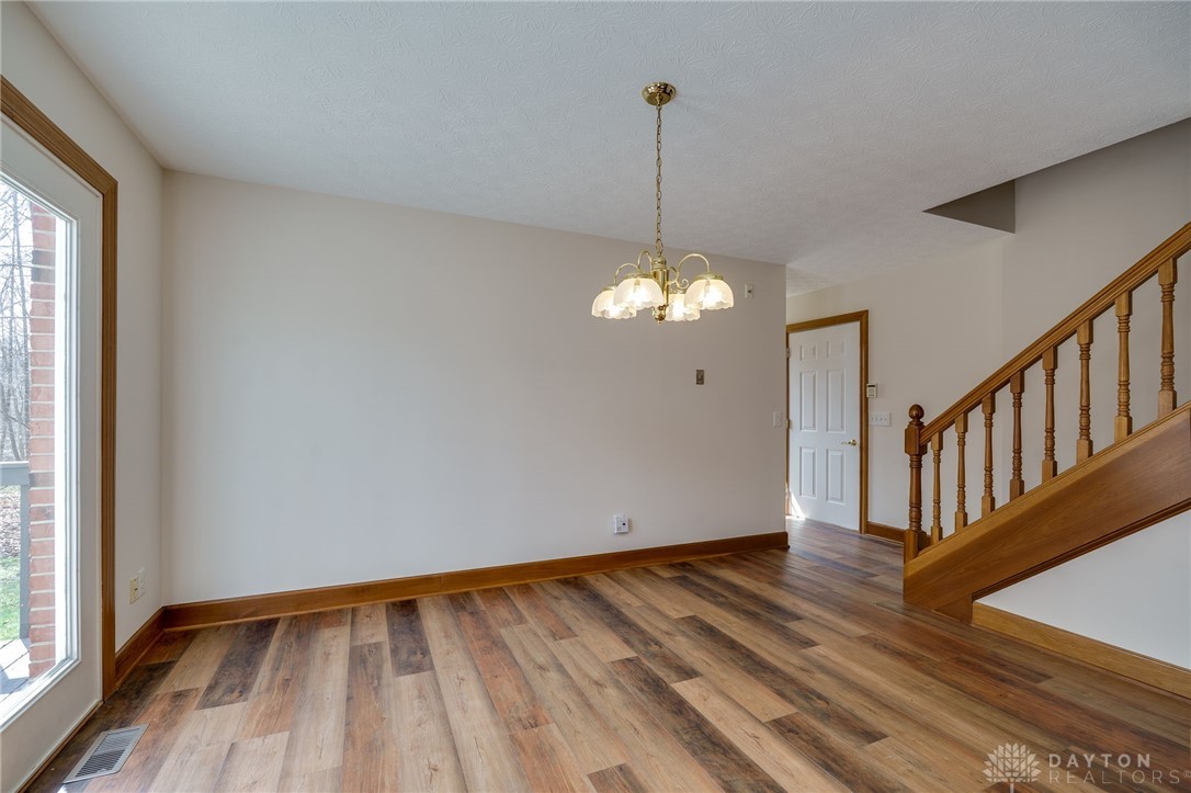 8567 Ridge Creek Court Springboro, OH 45066 - Photo 11 of 38 Gallery Image 11