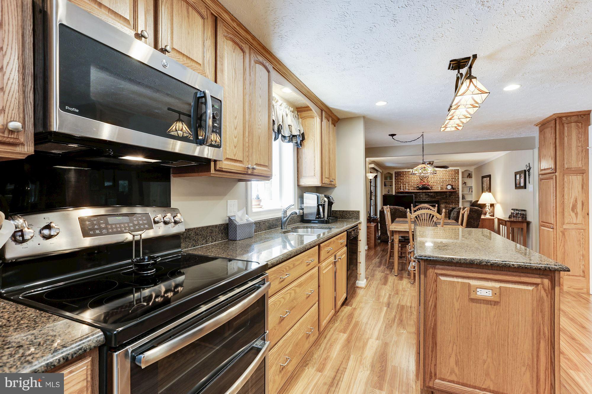 8002 Treasure Tree Court Springfield, VA 22153 - Photo 8 of 30 Kitchen