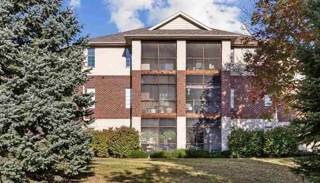 372 Camden Road Iowa City, IA 52245 - Photo 1 of 26 Gallery Image 1