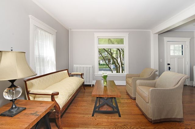 $560,000 | 204 5th Street, Wilmette, IL 60091