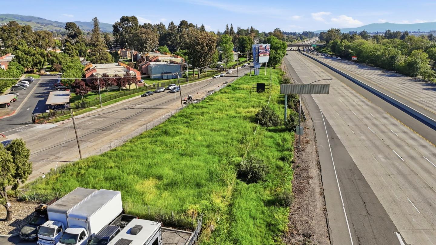 375 Dempsey Road Milpitas, CA 95035 - Photo 4 of 10 a view of a city