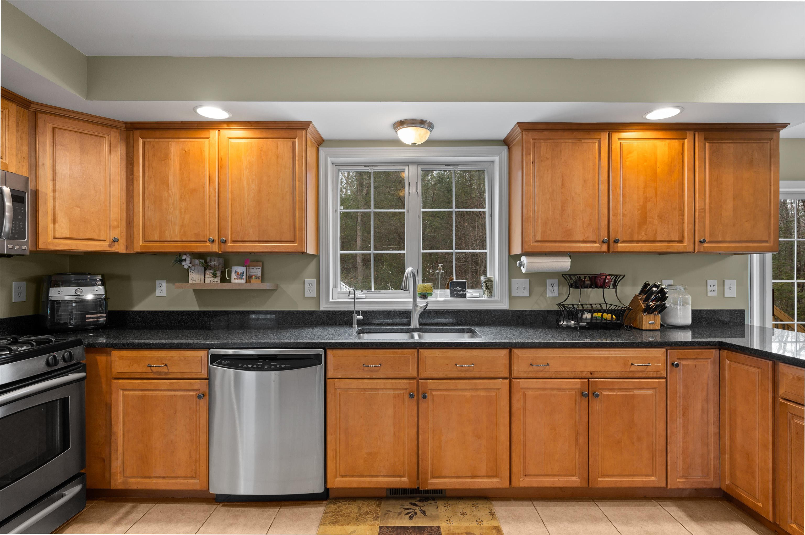 106 McIntosh Road Danville, NH 03819 - Photo 10 of 40