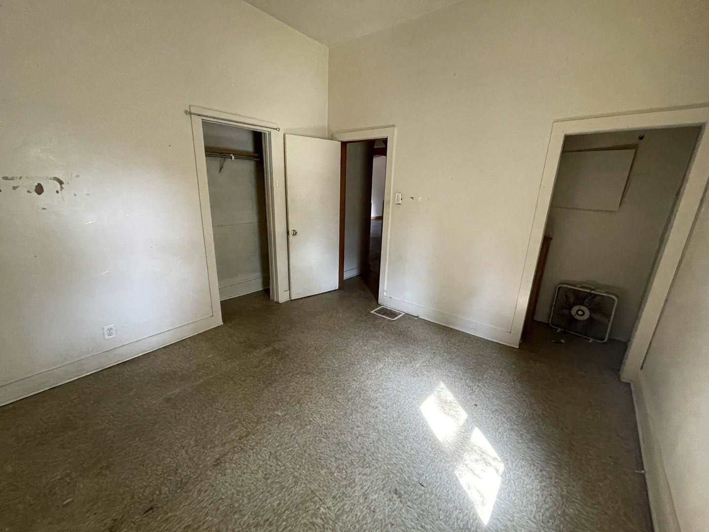 1283 South Illinois Street Decatur, IL 62521 - Photo 18 of 21