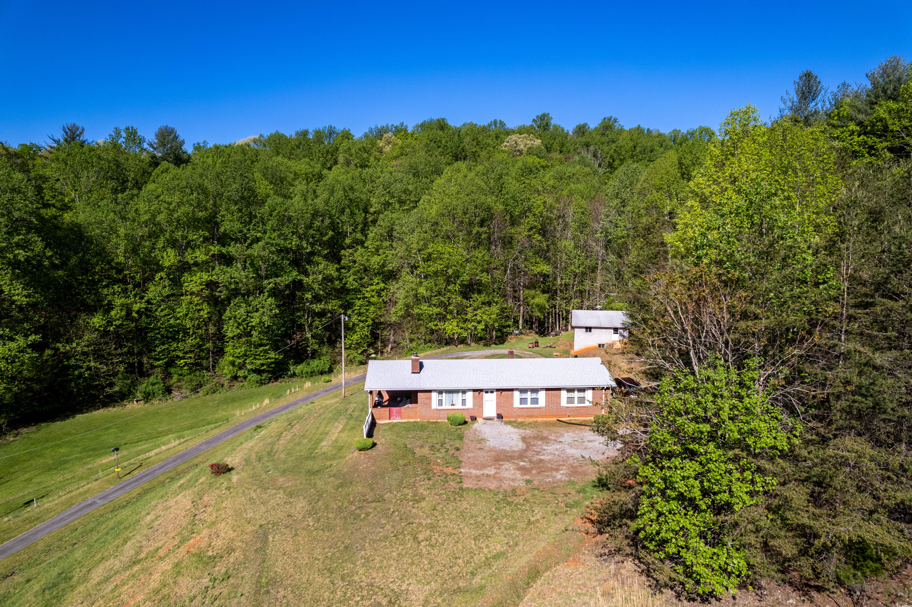 7517 Franklin Road Boones Mill, VA 24065 - Photo 22 of 30 Aerials-2