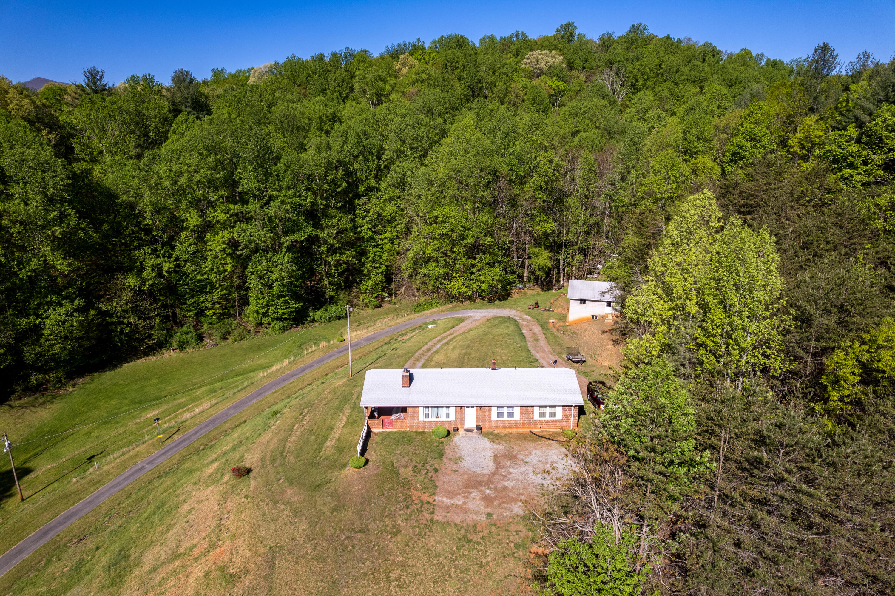 7517 Franklin Road Boones Mill, VA 24065 - Photo 23 of 30 Aerials-3