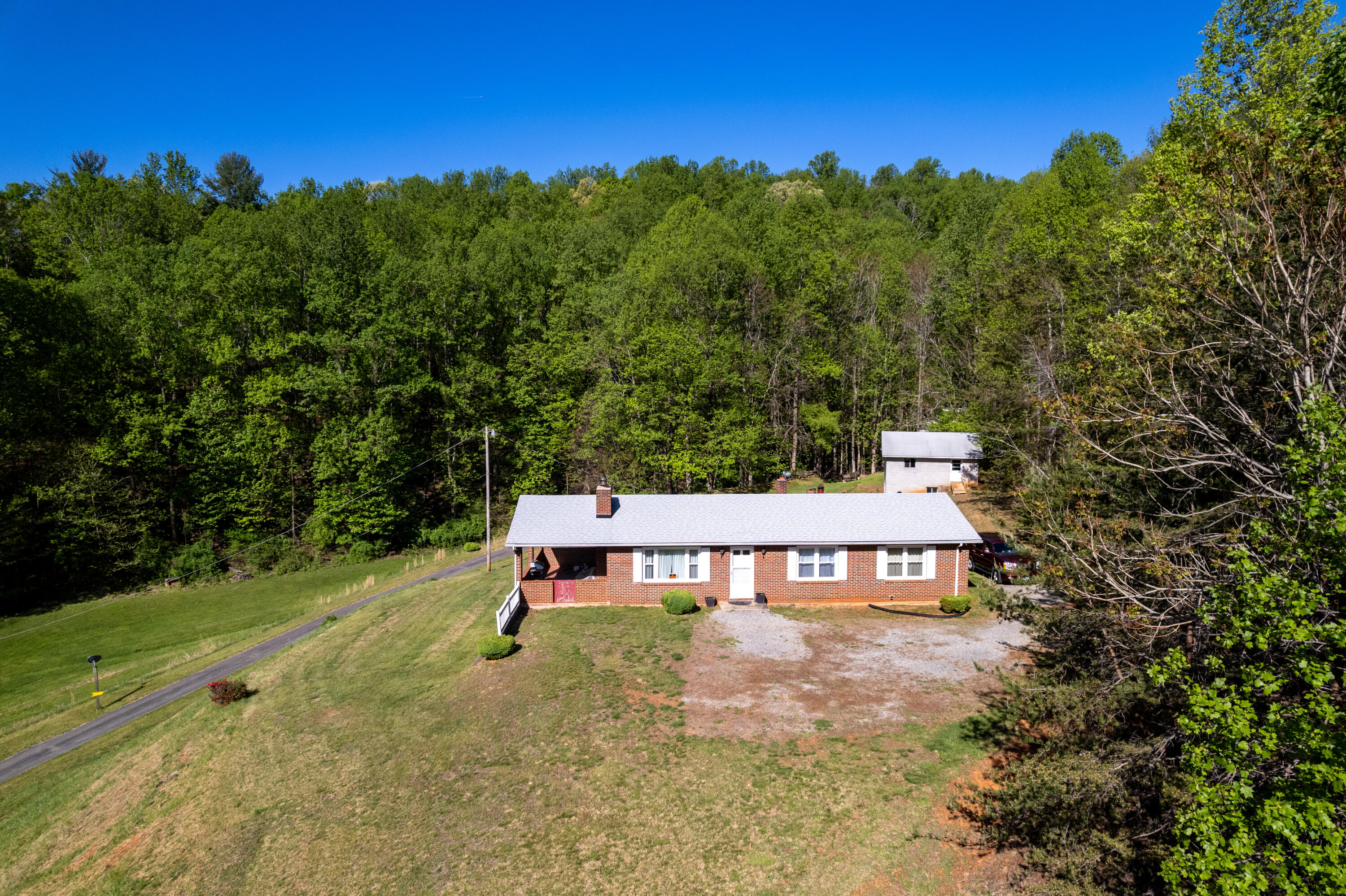 7517 Franklin Road Boones Mill, VA 24065 - Photo 27 of 30 Aerials-7