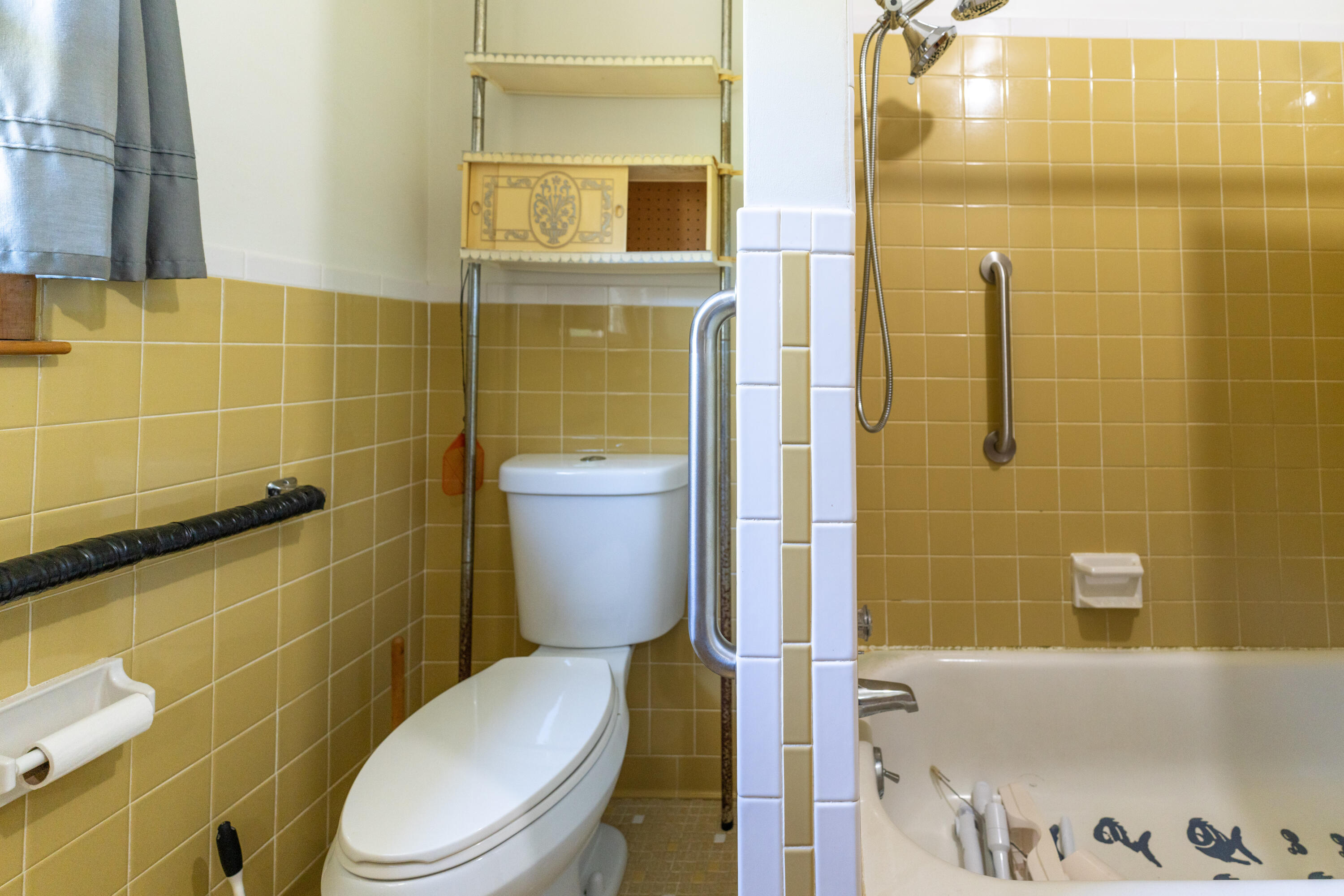 7517 Franklin Road Boones Mill, VA 24065 - Photo 9 of 30 Bathroom -3
