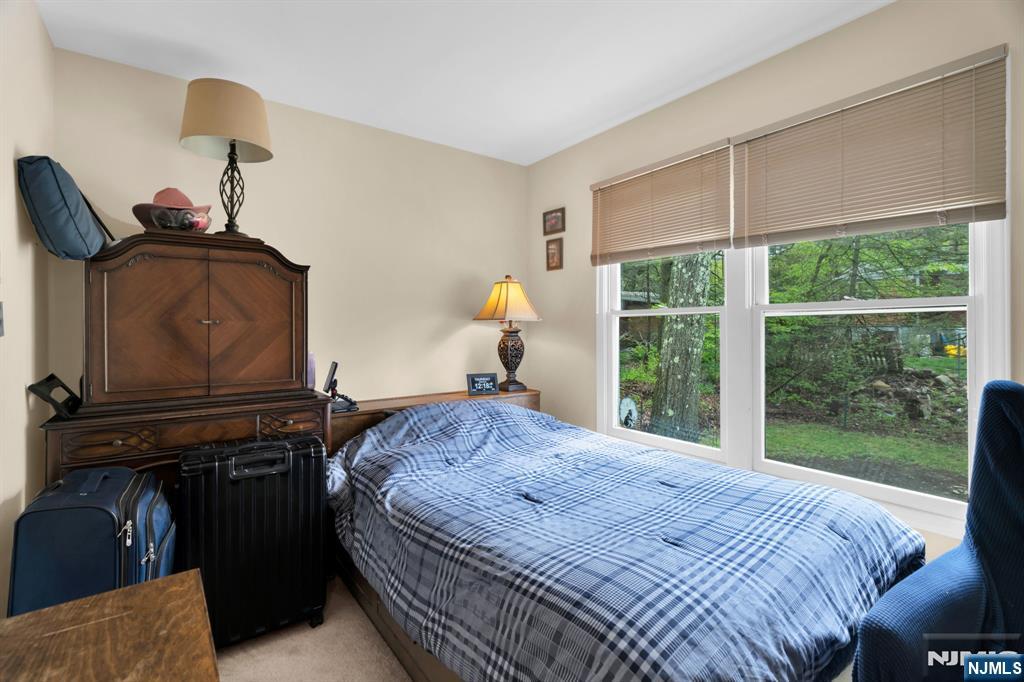 140 Papscoe Road West Milford, NJ 07421 - Photo 26 of 47
