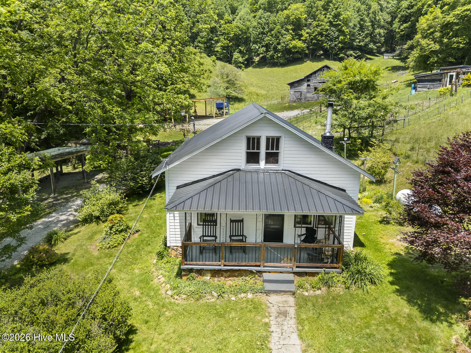 1740 Winding Stairs Road Topton, NC 28781 - Photo 6 of 129