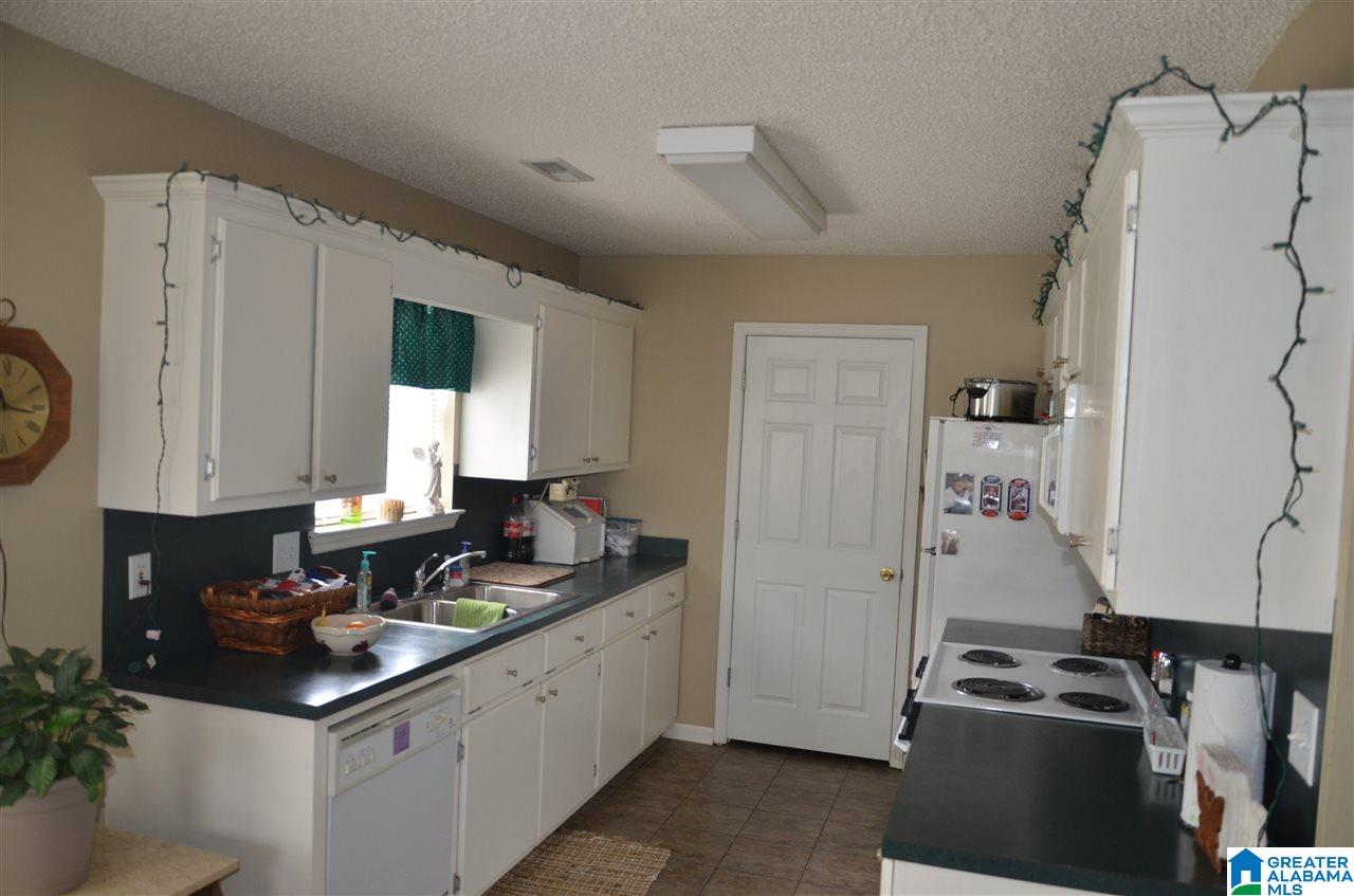 116 8th Street Pleasant Grove, AL 35127 - Photo 5 of 9