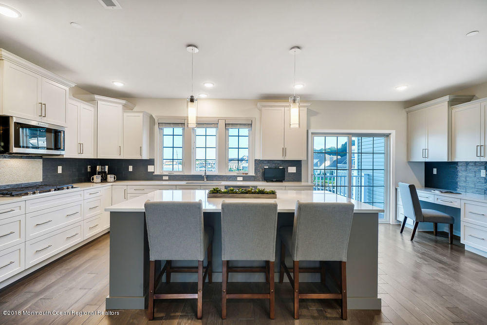 11 Lighthouse Point Road, Unit 601 Highlands, NJ 07732 - Photo 20 of 79 026_dsc06868-dsc06872
