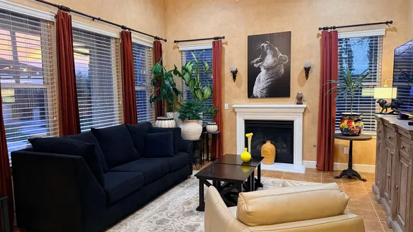 $669,999 | 7253 West Morris Avenue, Fresno, CA 93723