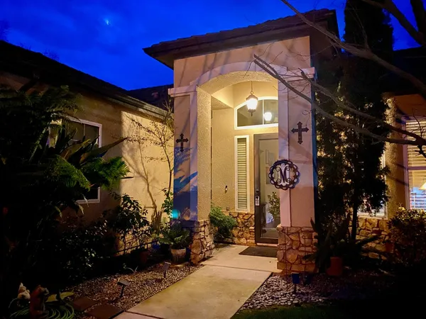 $669,999 | 7253 West Morris Avenue, Fresno, CA 93723