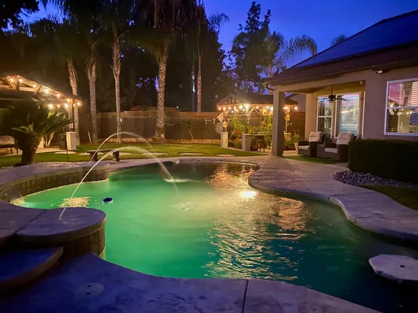 $669,999 | 7253 West Morris Avenue, Fresno, CA 93723