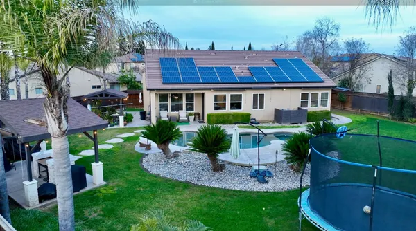 $669,999 | 7253 West Morris Avenue, Fresno, CA 93723