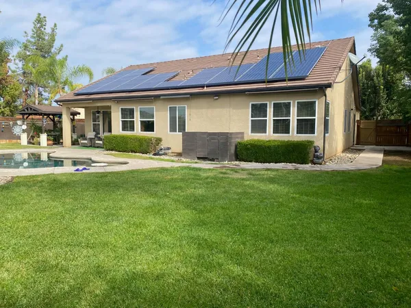 $669,999 | 7253 West Morris Avenue, Fresno, CA 93723