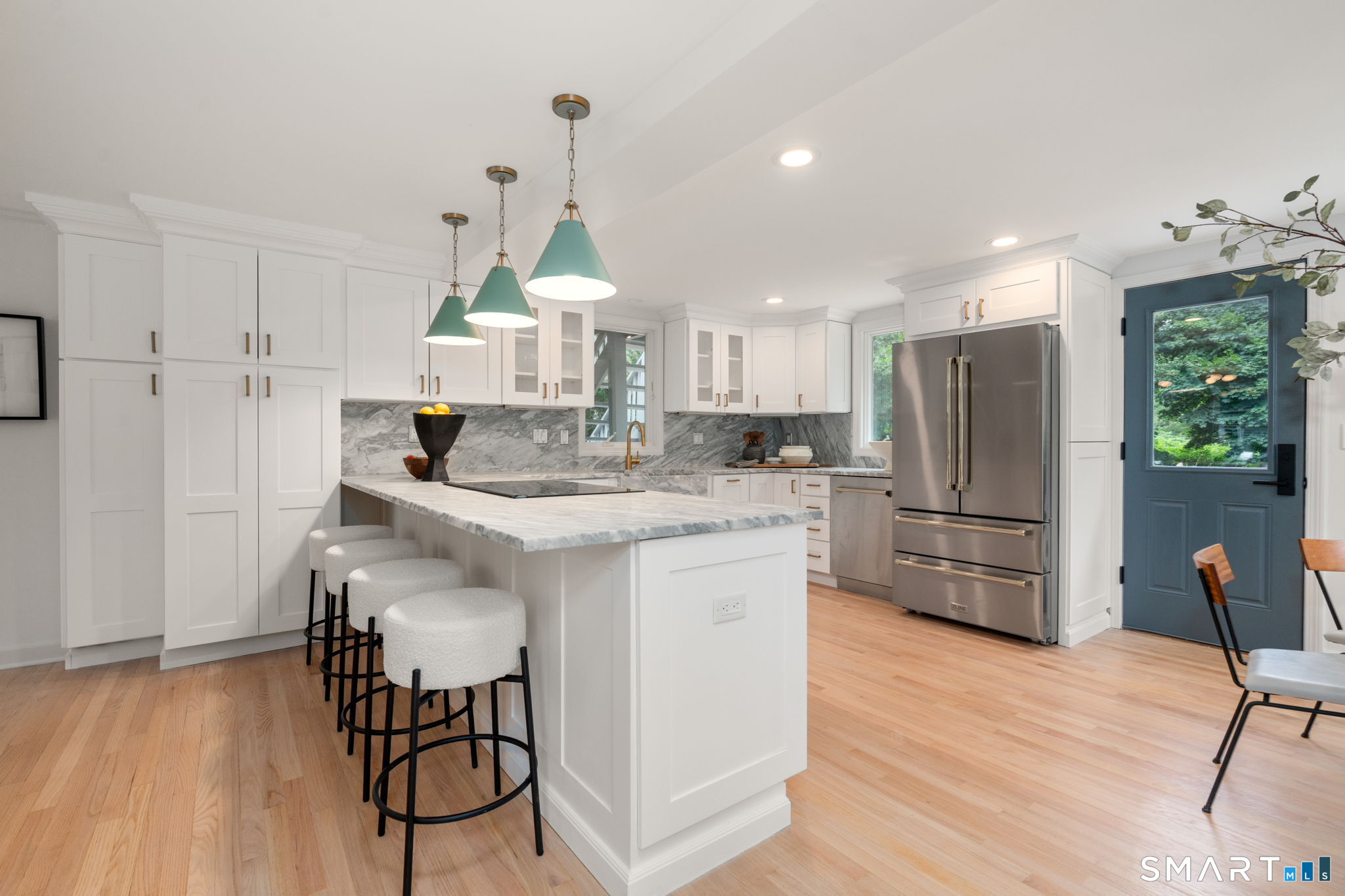 7 High Gate Road Westport, CT 06880 - Photo 4 of 40