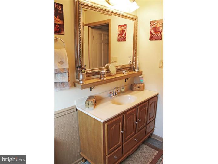 819 Hearthstone Lane Sinking Spring, PA 19608 - Photo 18 of 22 Gallery Image 18