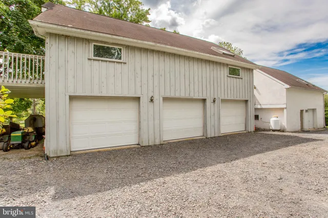 $795,000 | 3416 Bursonville Road, Riegelsville, PA 18077