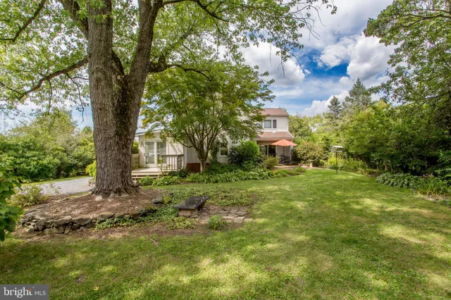 $795,000 | 3416 Bursonville Road, Riegelsville, PA 18077