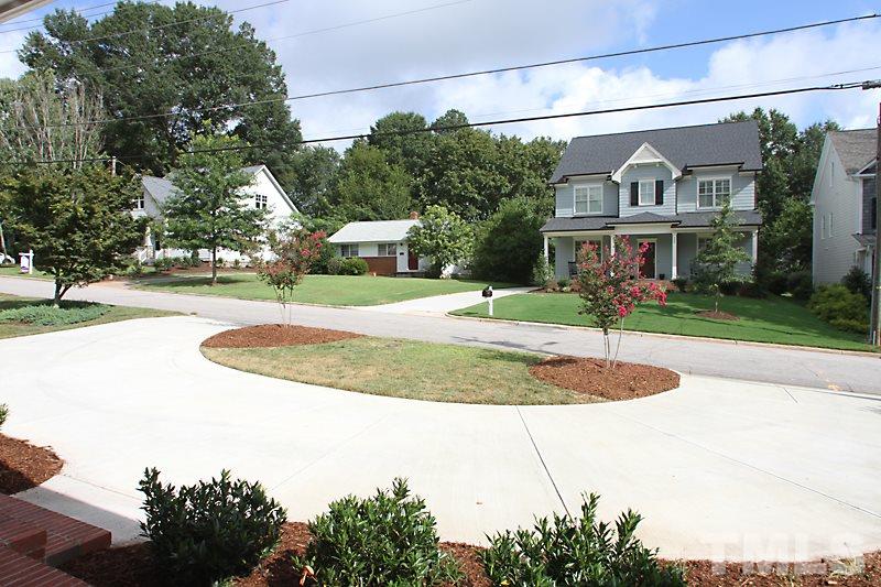 508 Mial Street Raleigh, NC 27608 - Photo 3 of 25 A view of the circular drive from the front porch.