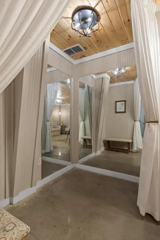 $5,500,000 | 1020 Thomas Road, Benton, TN 37307