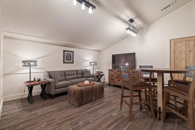 $5,500,000 | 1020 Thomas Road, Benton, TN 37307