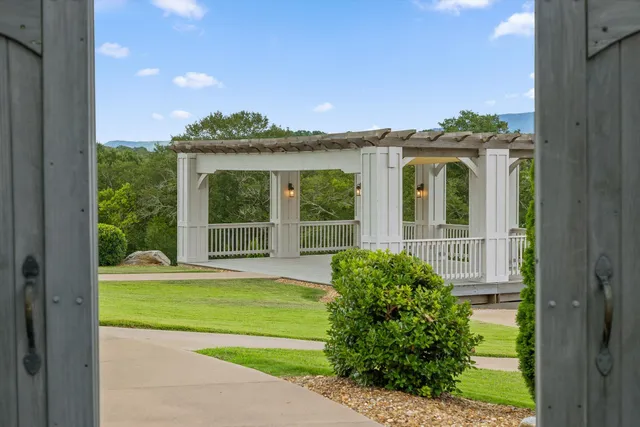 $5,500,000 | 1020 Thomas Road, Benton, TN 37307