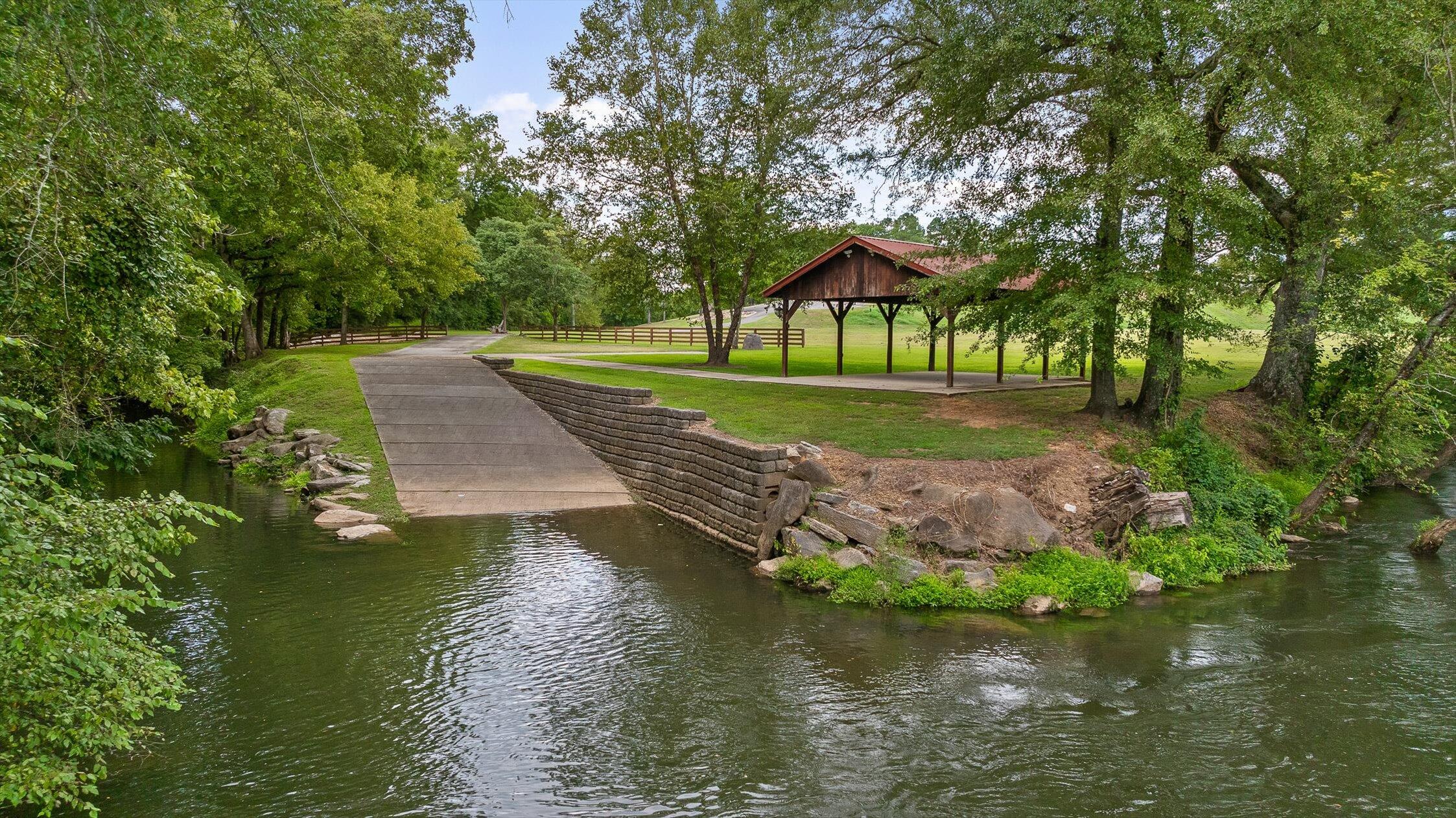 1020 Thomas Road Benton, TN 37307 - Photo 15 of 222 070-Thomas-44