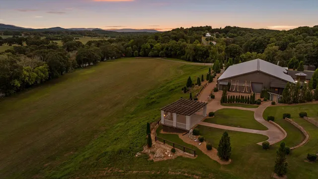 $5,500,000 | 1020 Thomas Road, Benton, TN 37307