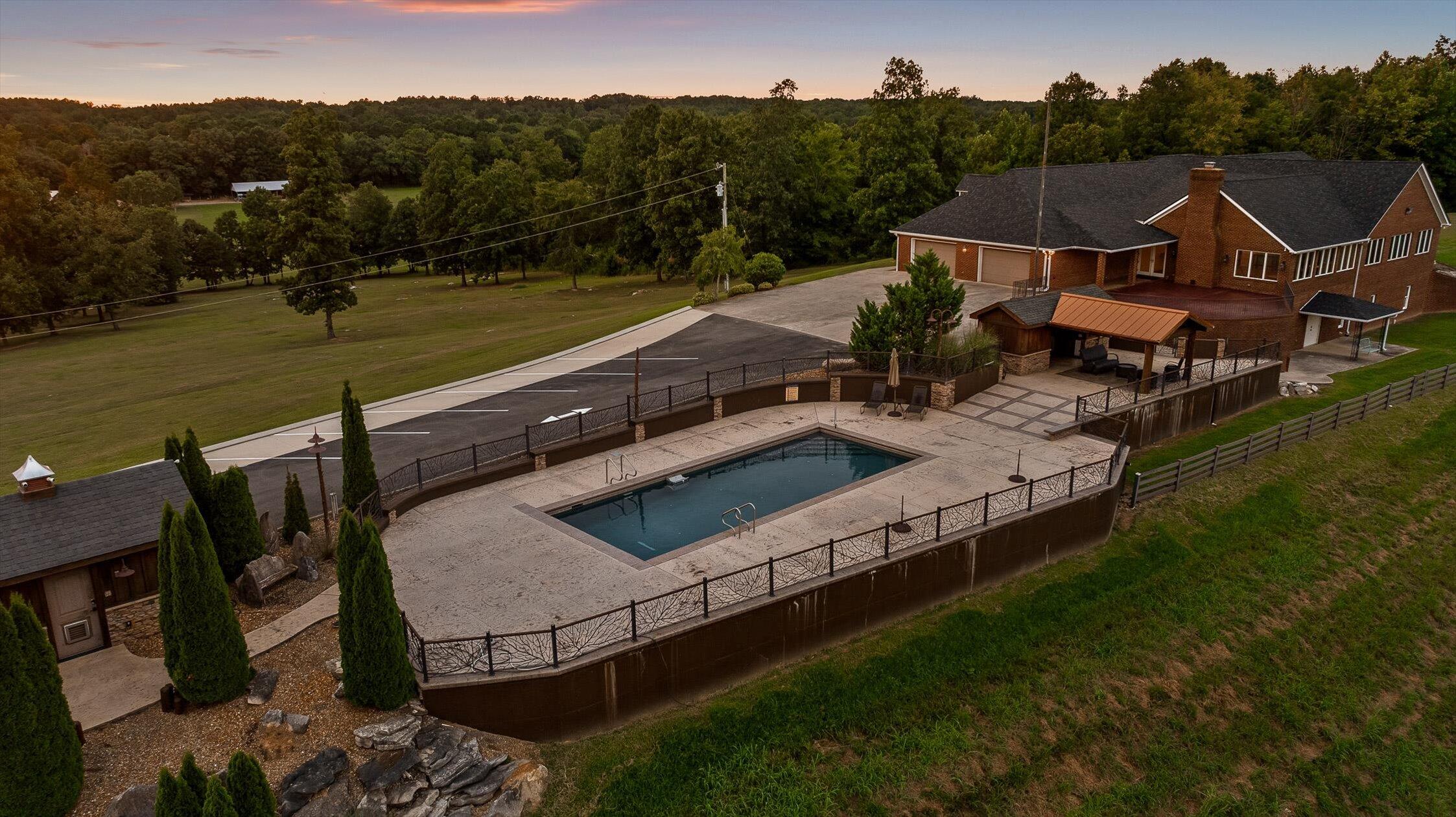 1020 Thomas Road Benton, TN 37307 - Photo 6 of 222 009-Thomas-136