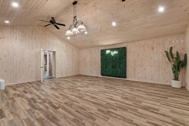 $5,500,000 | 1020 Thomas Road, Benton, TN 37307