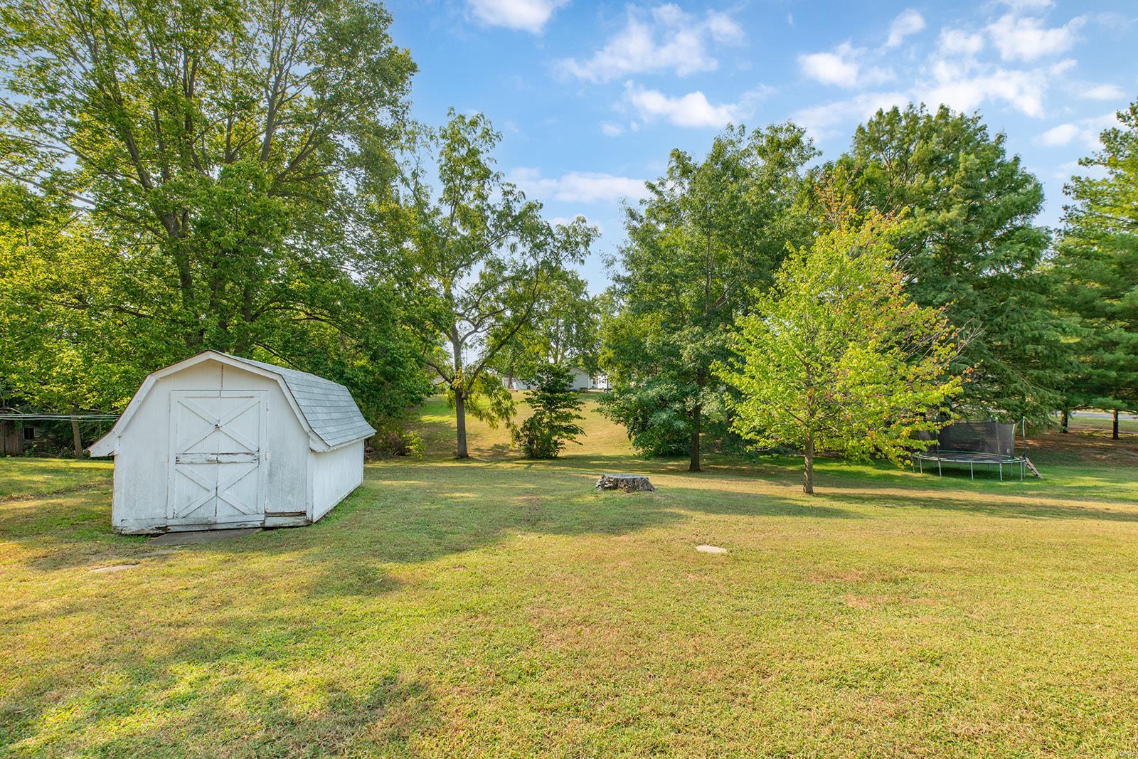 408 Cedar Greenfield, IL 62044 - Photo 11 of 37