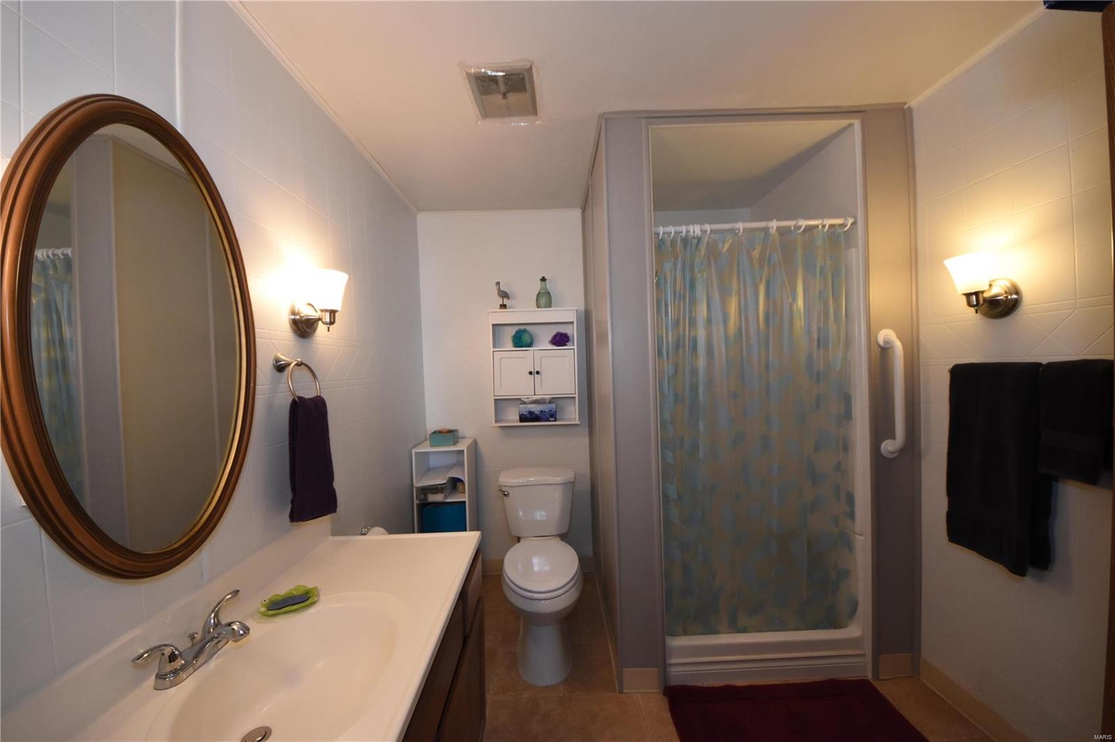 9604 Holy Cross Road Fairview Heights, IL 62208 - Photo 14 of 19 Gallery Image 14