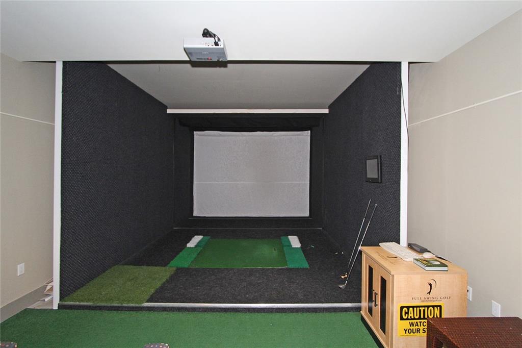 4561 Olde Perimeter Way, Unit 2407 Atlanta, GA 30346 - Photo 27 of 40 a room with a window